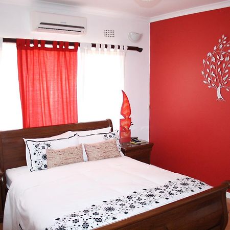 Sunflower Court Bed And Breakfast Gaborone Buitenkant foto