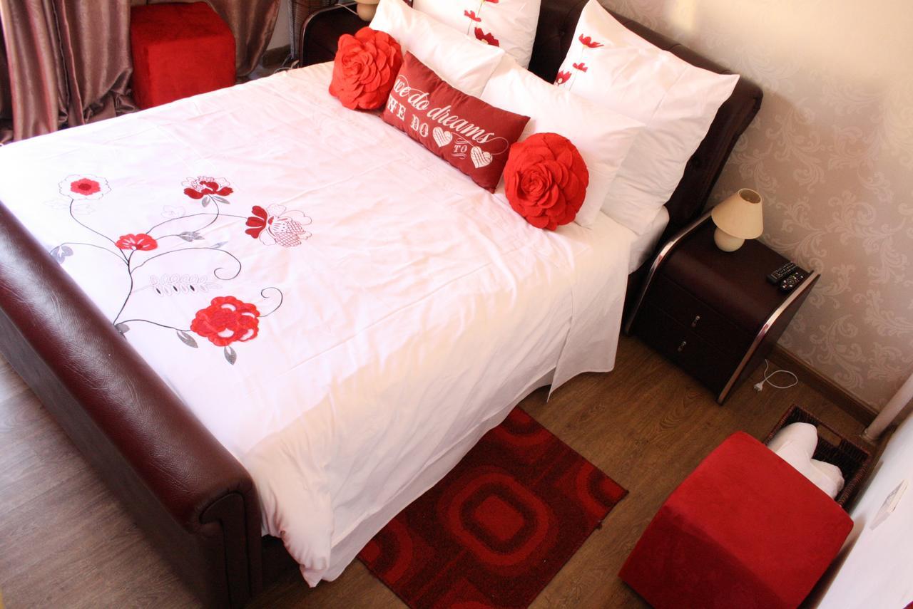 Sunflower Court Bed And Breakfast Gaborone Buitenkant foto