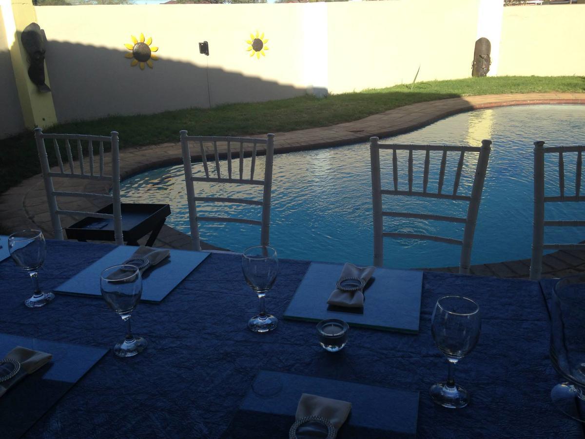 Sunflower Court Bed And Breakfast Gaborone Buitenkant foto